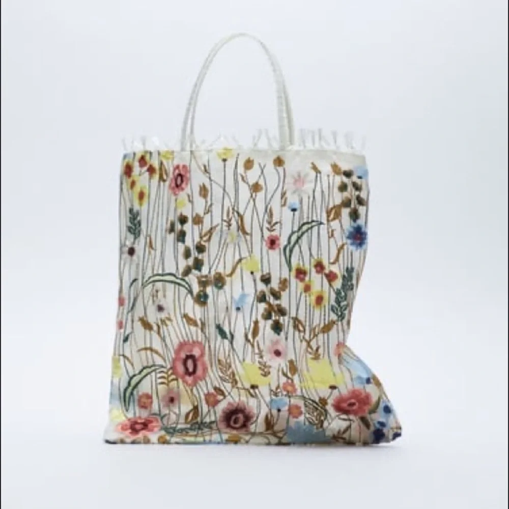 ZARA tulle floral embroidery tote bag - Picture 4 of 4